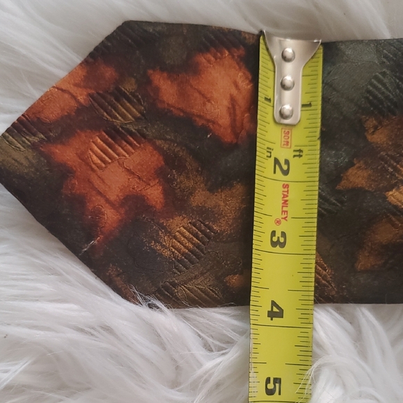 VILLA BOLGHERI 100% SILK Camouflage Tie in Orange and Brown - Picture 5 of 7